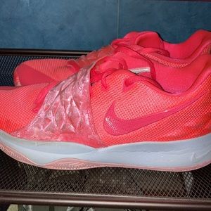 (Sold) Kyrie Low 1 Hot Punch